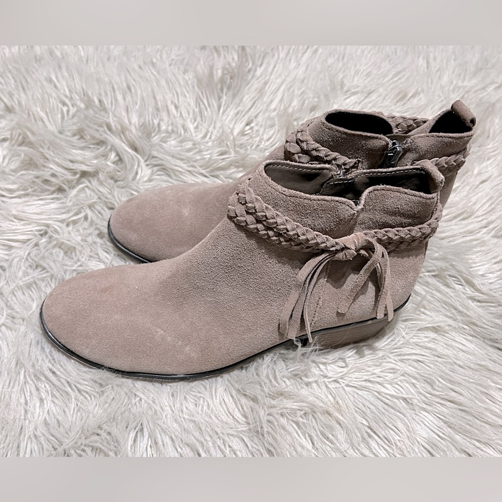 Low boots like new, used 2 times